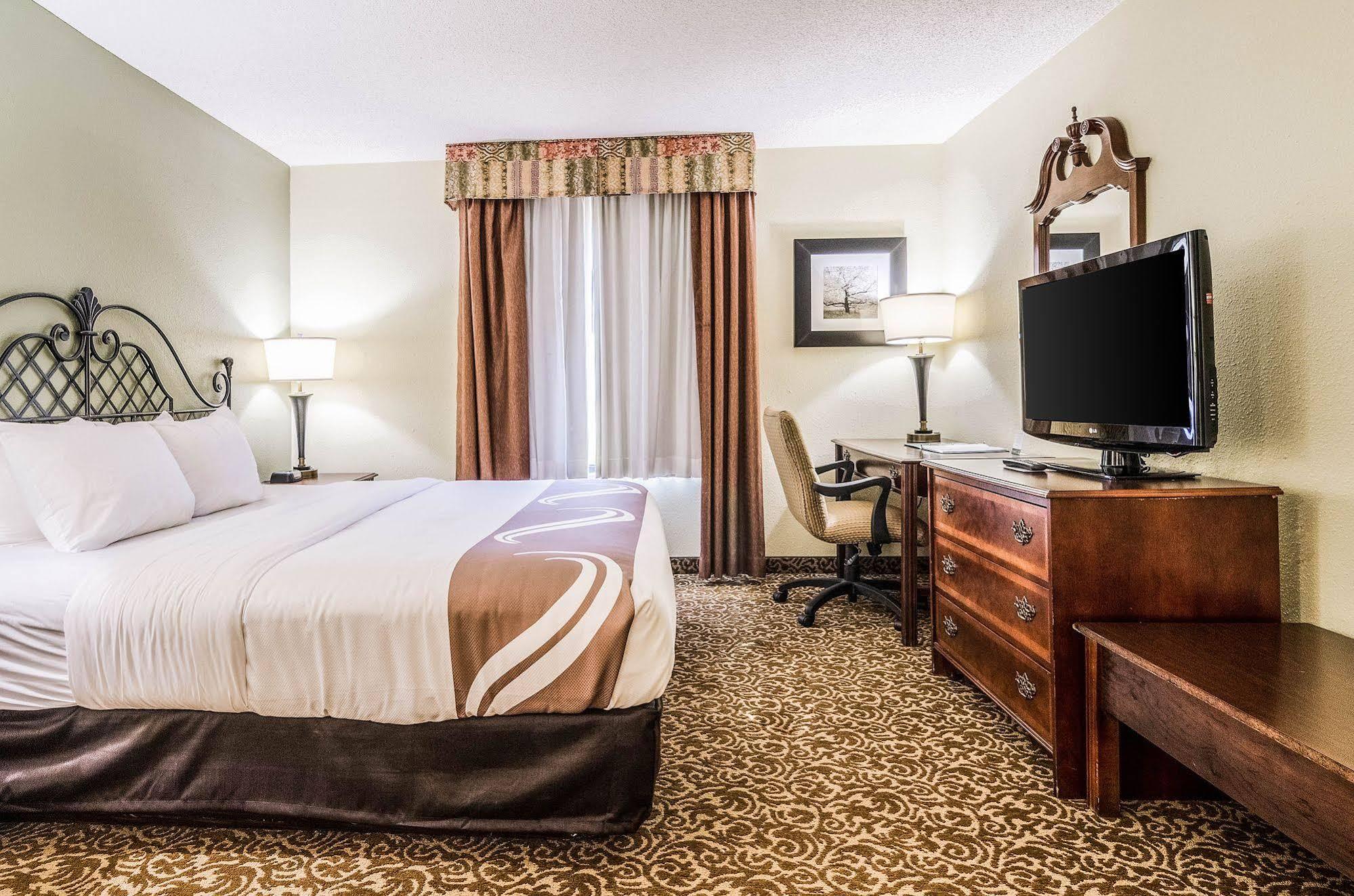 Quality Inn Whiteville North מראה חיצוני תמונה