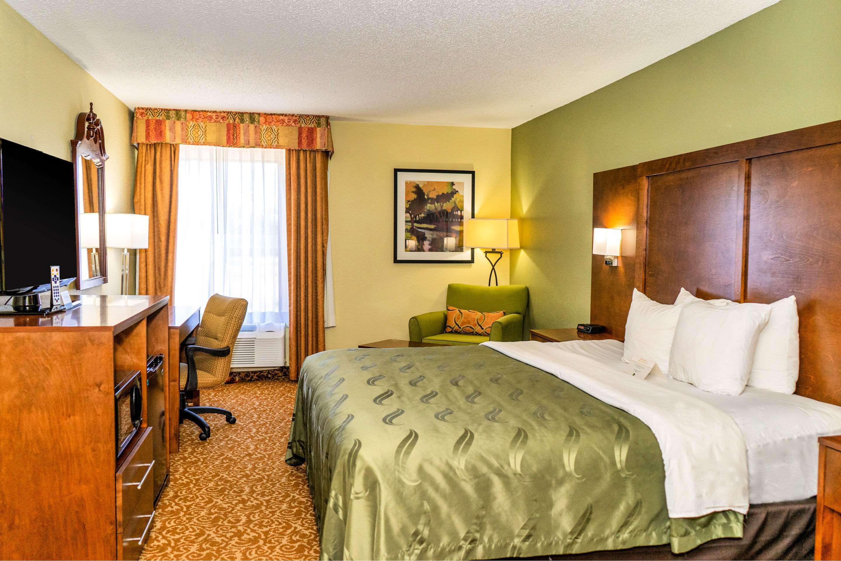 Quality Inn Whiteville North מראה חיצוני תמונה