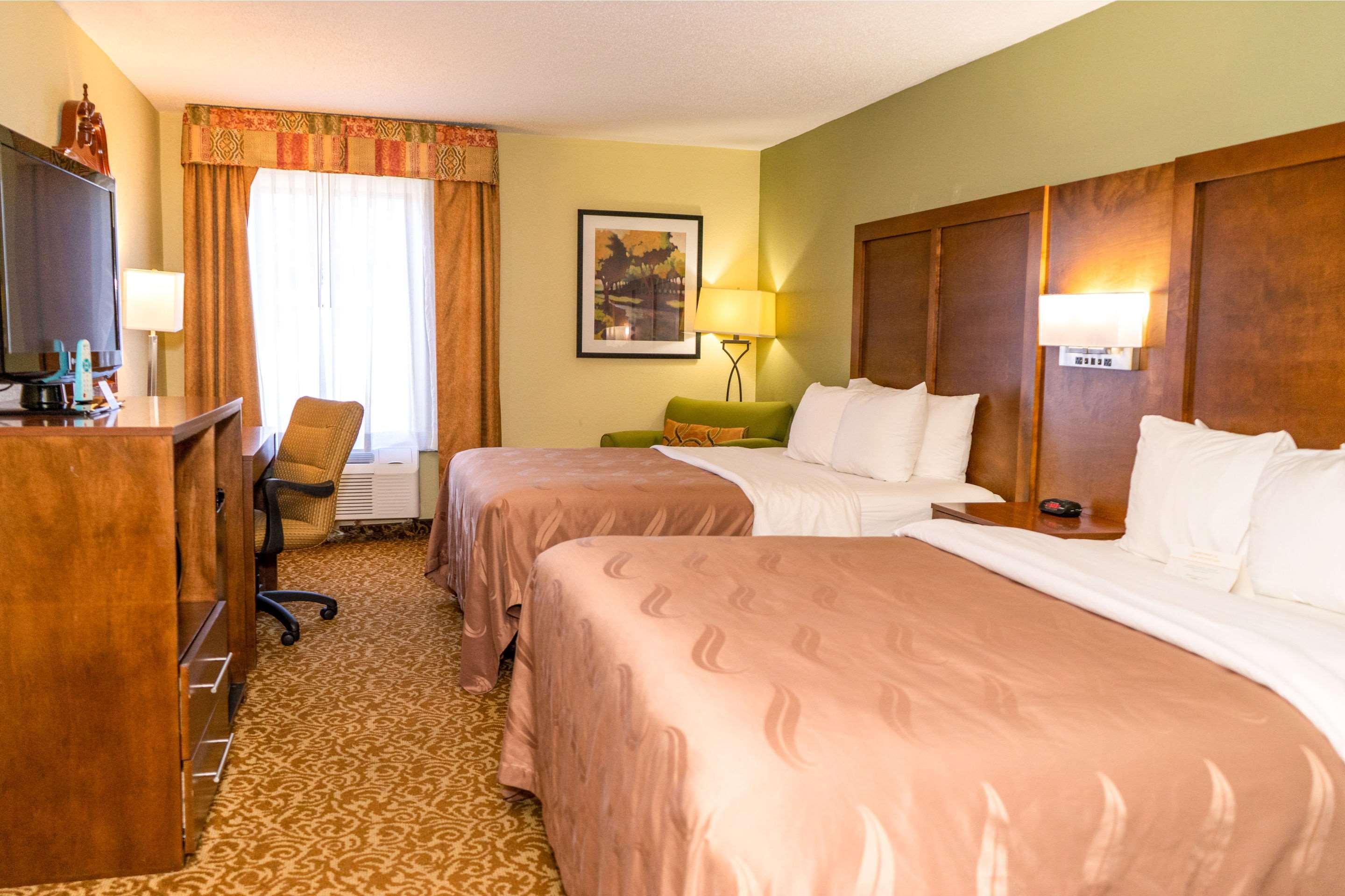 Quality Inn Whiteville North מראה חיצוני תמונה