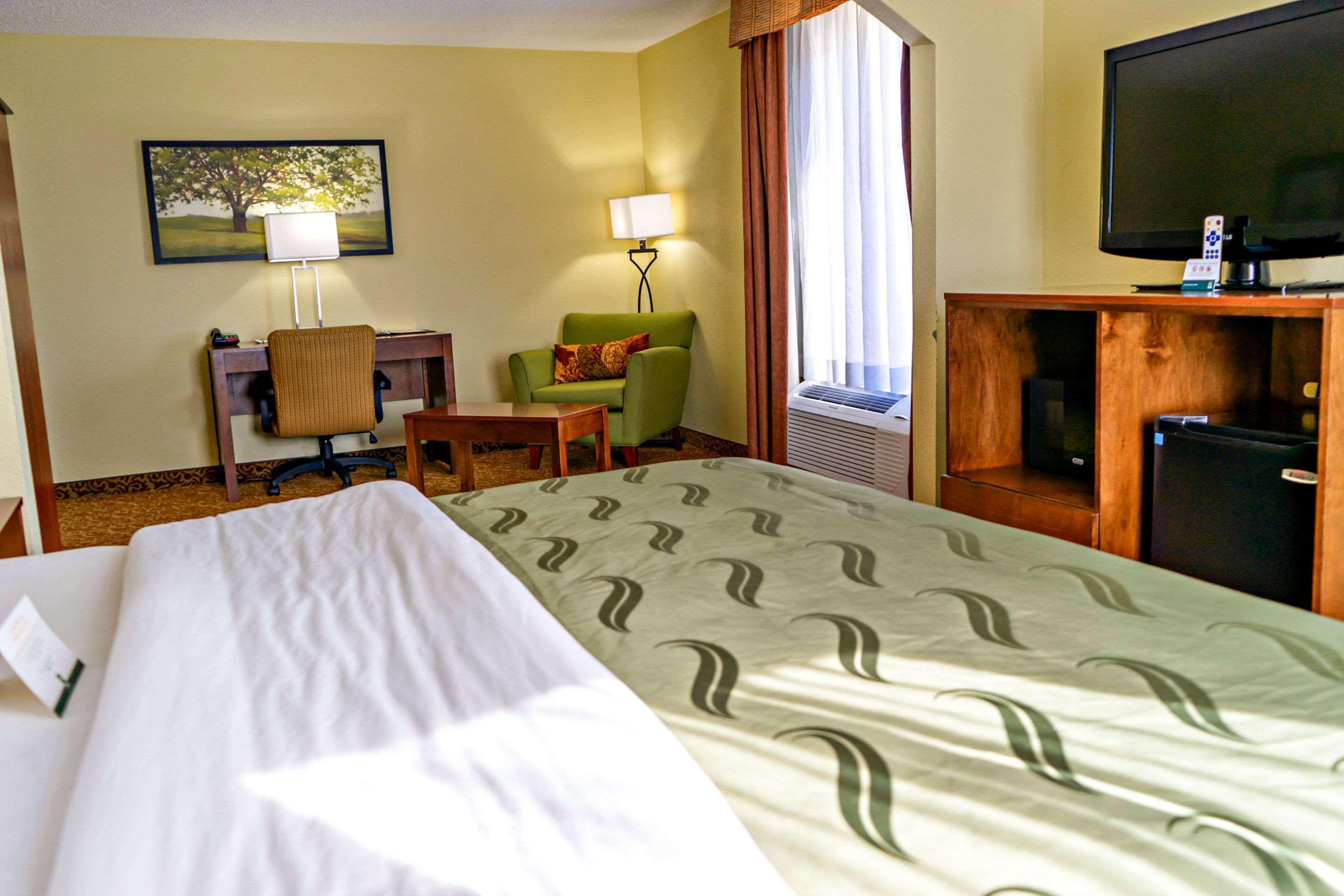 Quality Inn Whiteville North מראה חיצוני תמונה